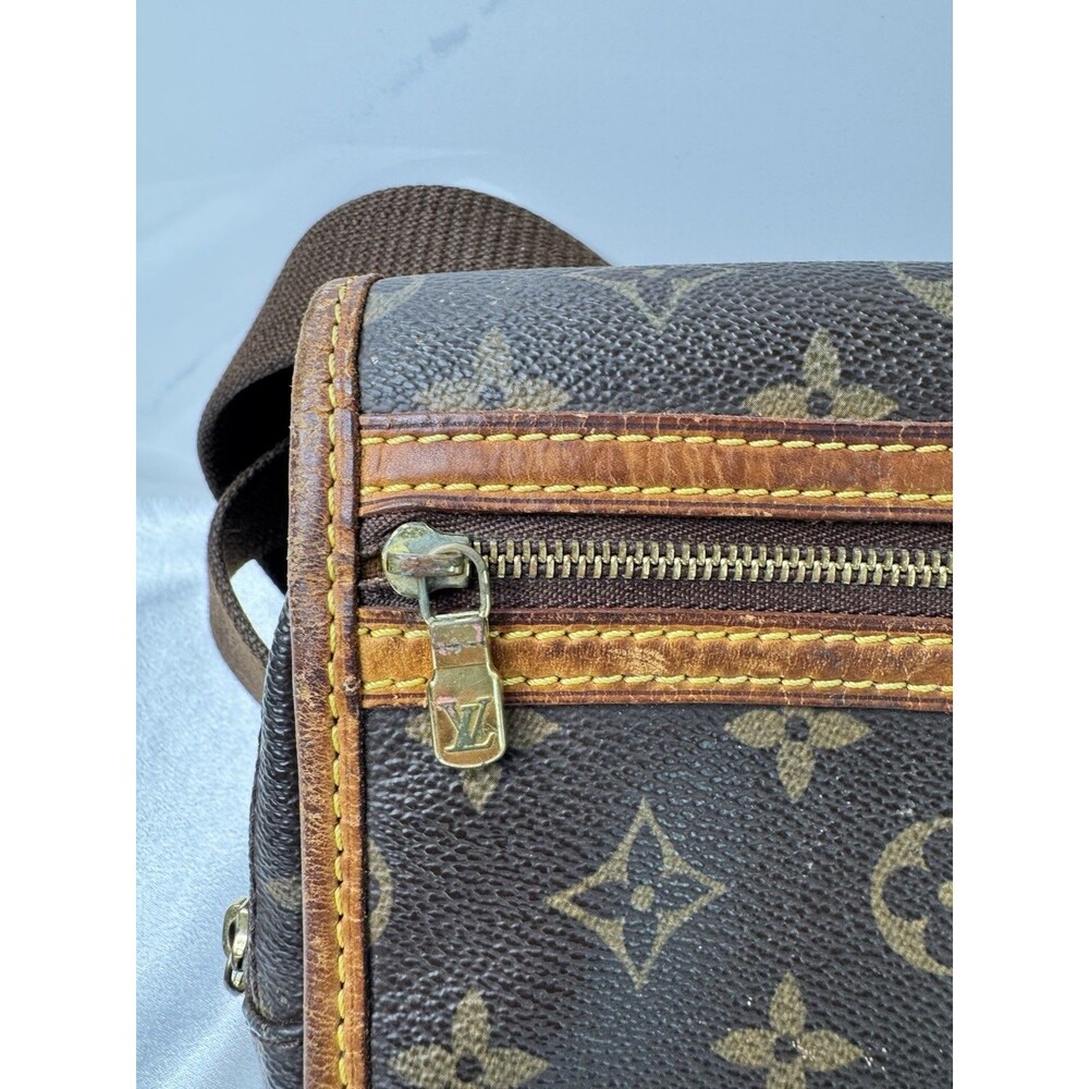 Vintage Louis Vuitton Monogram Bosphore Waist Bag - Picture 2 of 16